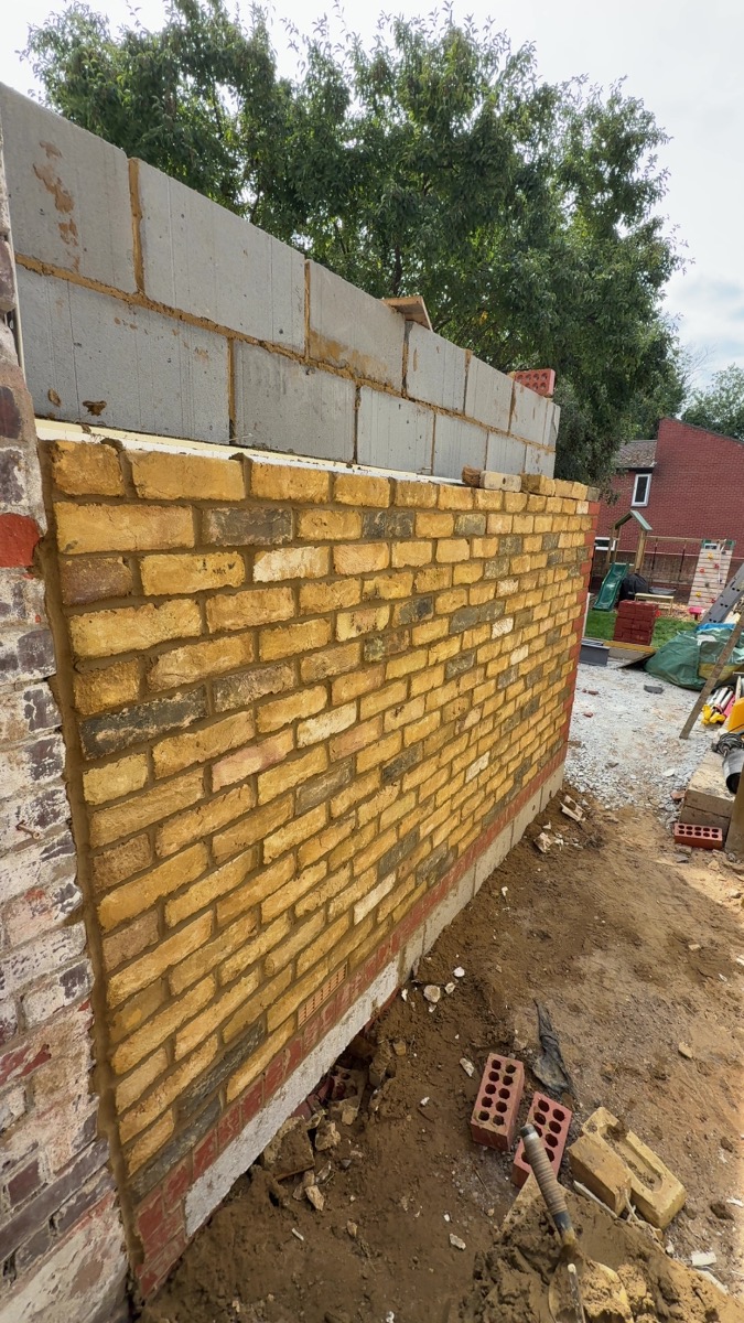 Builder: Image 9